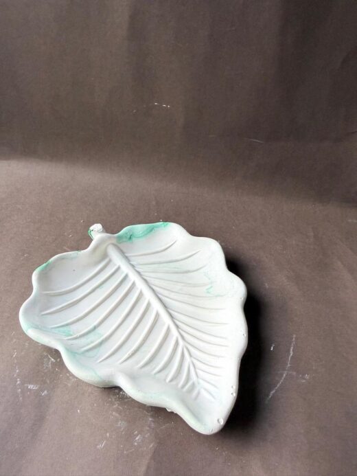Leaf Concrete Tray - Ziya Candles